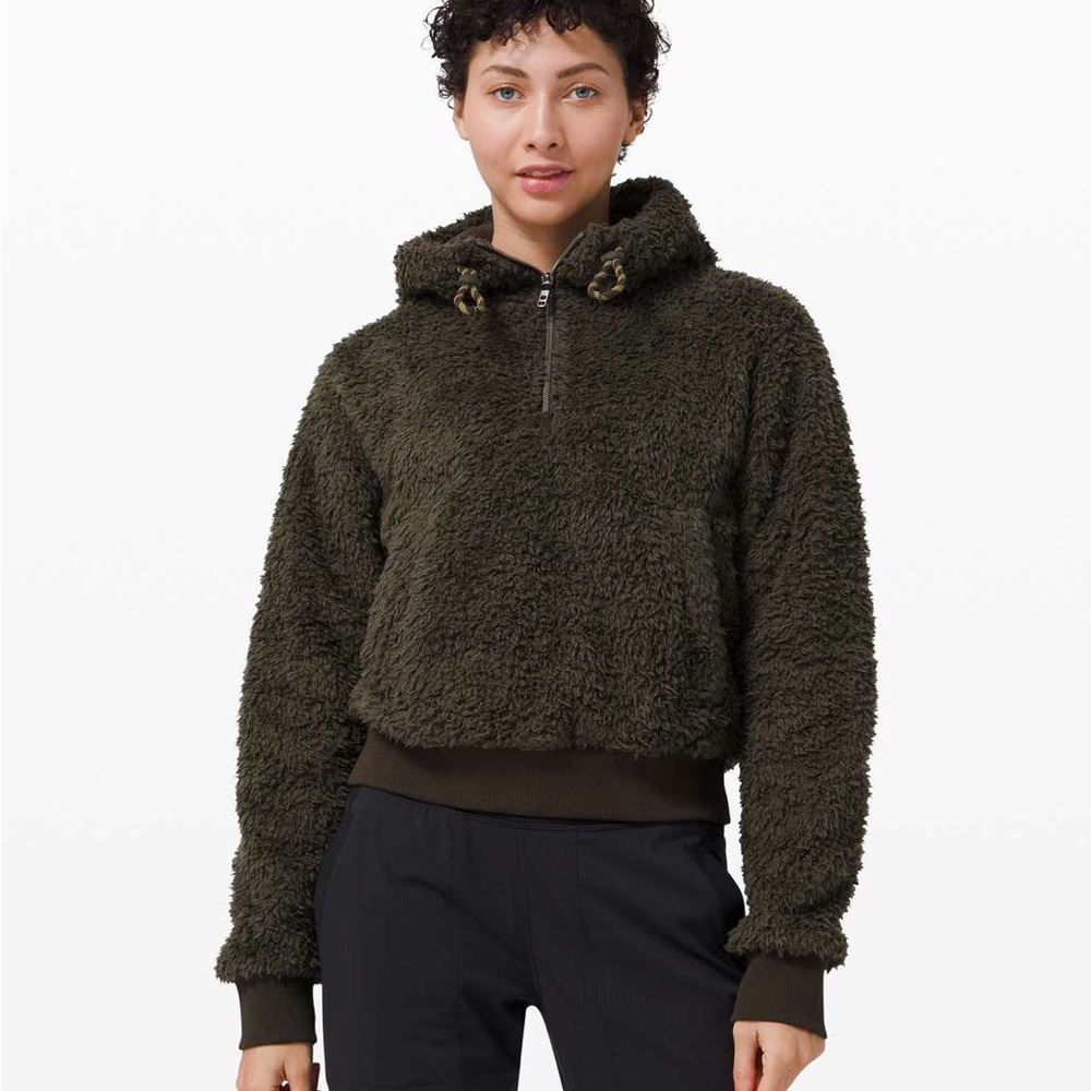 Oh So Sherpa Lululemon hooded Fleece 1/2 Zip Size 6